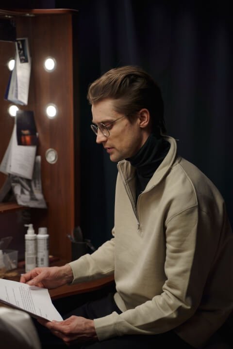 Biography Theatre Artist Template Gallery Img 2